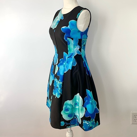 Calvin Klein Blue Floral Print Black Scuba Dress Sleeveless Fit n Flare sz 6 8 - Picture 4 of 16